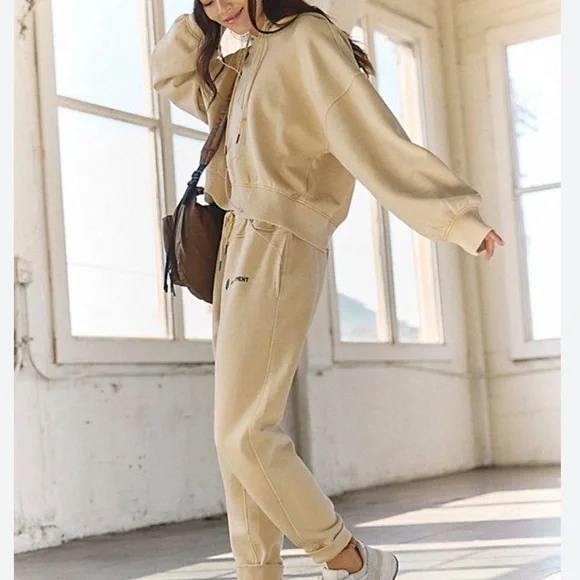 NWOT Free People FP Movement Undefeated Set Size Small - Picture 2 of 16